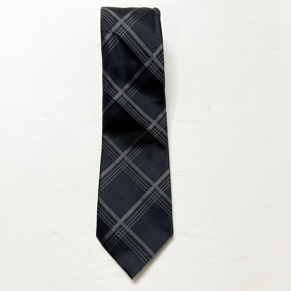 Burberry London Mens Designer Luxury Dark Gray Silver Plaid Silk Tie - Picture 1 of 5
